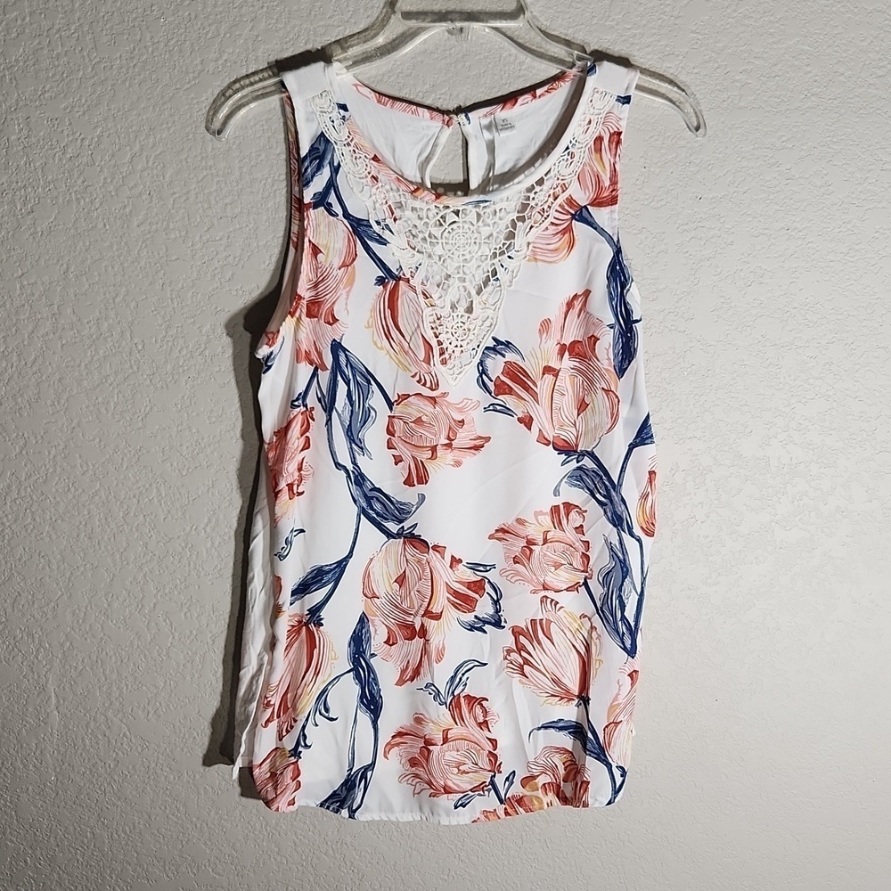 Lauren Conrad Top Womens Size XS floral Tank top blouse